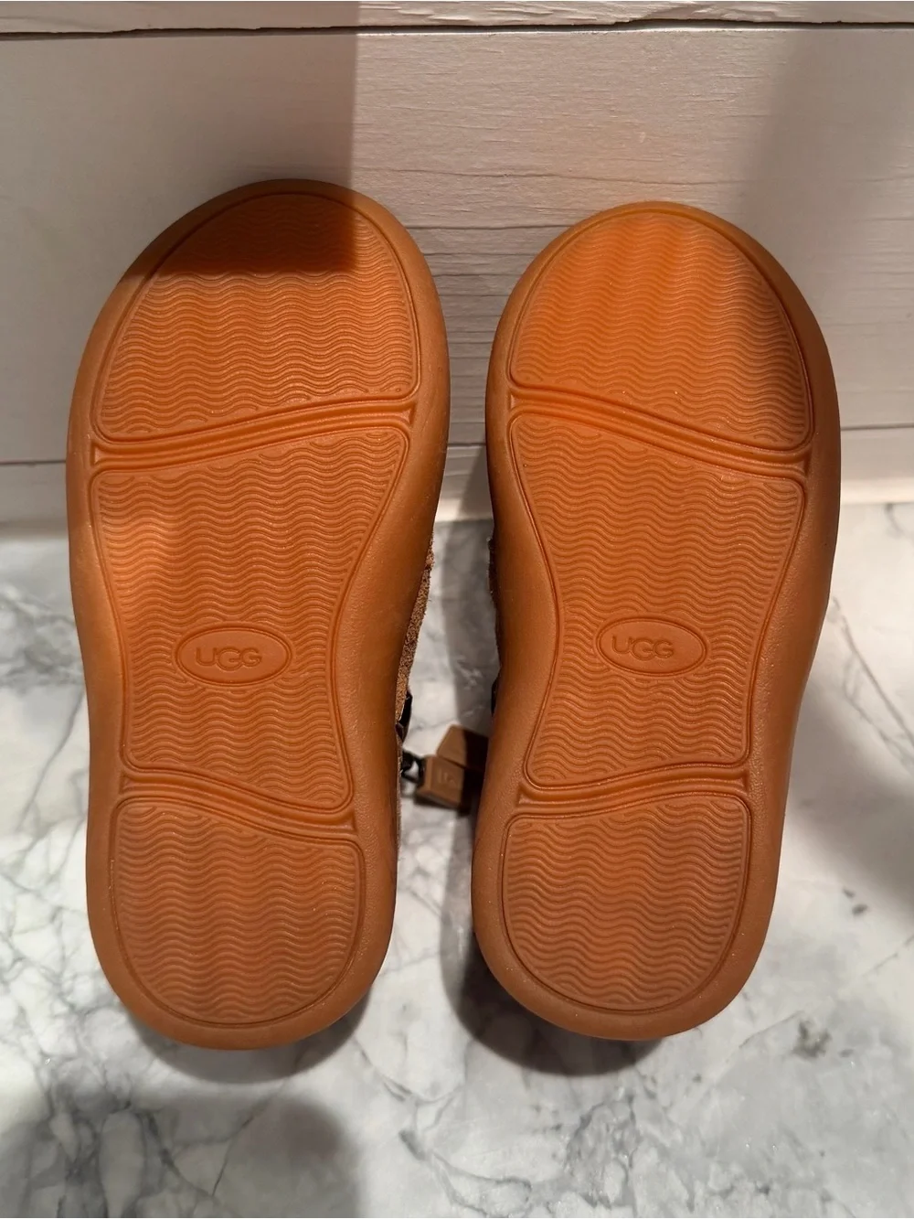 UGG Kids Tan Suede Chukka Boots with Red Laces - New without Box